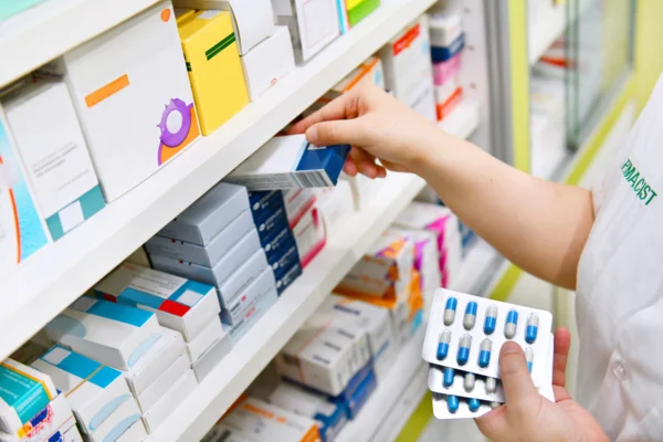 come diventare assistente di farmacia